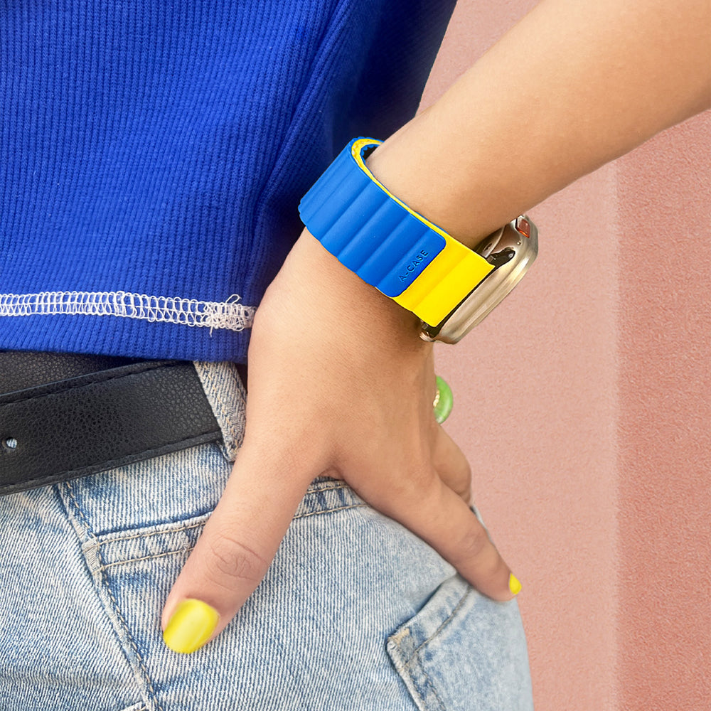 Invix Apple Watch Silicone Magnetic Band - Blue/Yellow