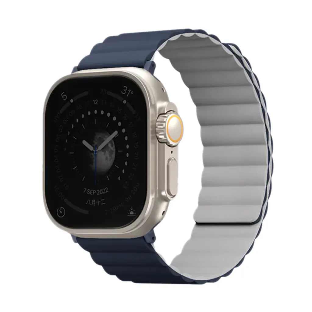 Uniq Revix Reversible Magnetic Apple Watch Band 49/45/44/42mm